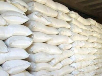 کشف بیش از هفت تُن آرد خارج از شبکه توزیع در ایلام