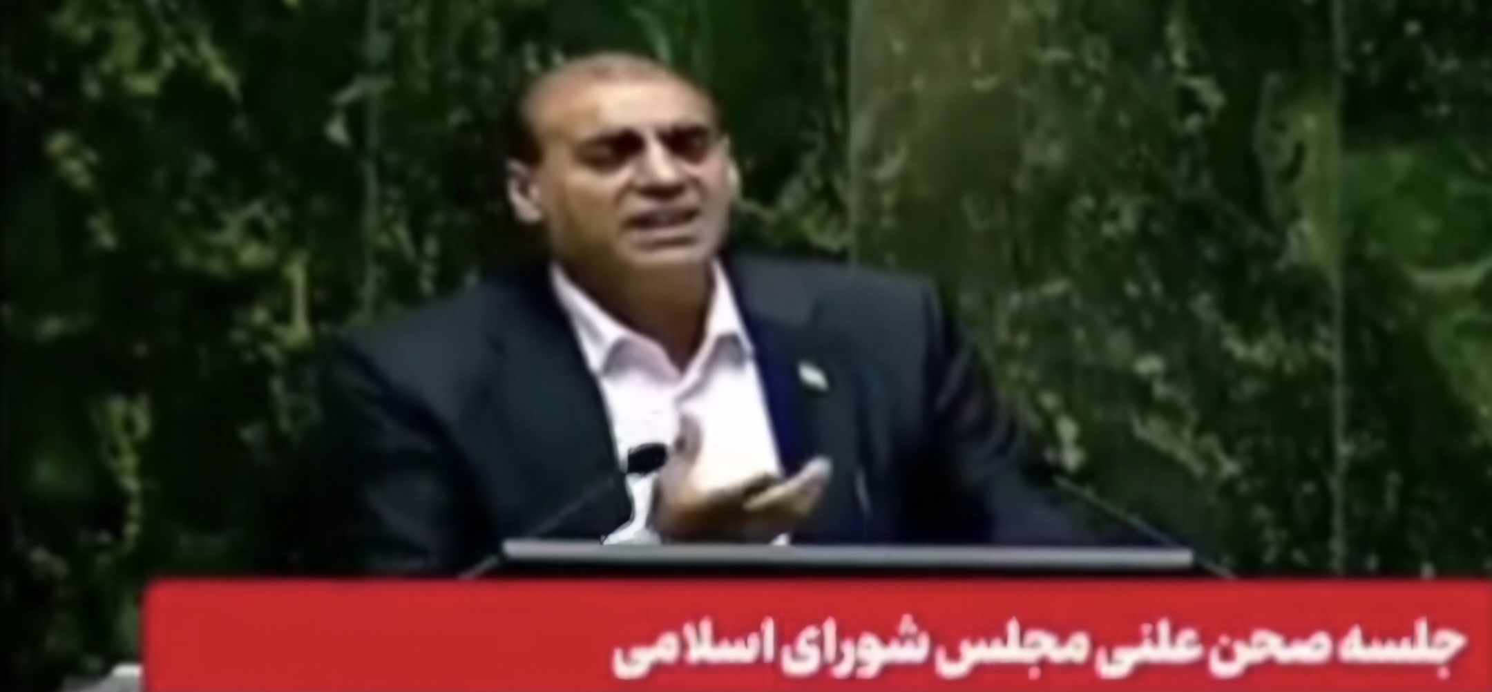 من را تهدید کردند اگر سؤال از وزیر بهداشت را پس نگیرم توسط شورای نگهبان رد صلاحیت می‌شوم/لازم باشد اسامی آنها را اعلام خواهم کرد