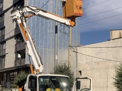 ۷۰۰ متر شبکه روشنایی بلوار مدرس اصلاح شد 