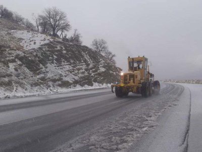 ۹۰ کیلومتر از راه‌های ایلام برف‌روبی شد