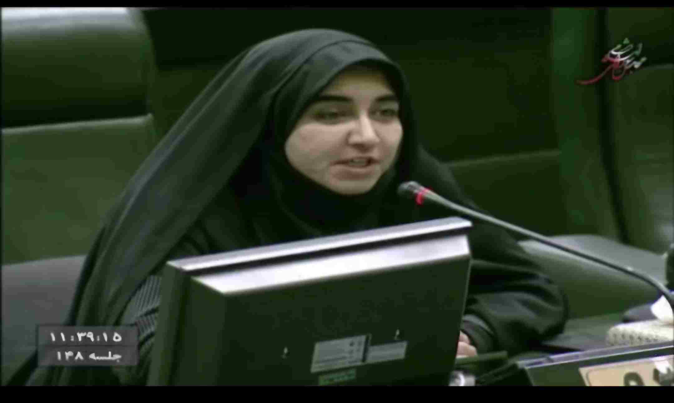 تذکر شدیداللحن سارا فلاحی نماینده مردم ایلام در مجلس شورای اسلامی به معاونین اجرایی و حقوقی رئیس‌جمهور در خصوص نیروهای شرکتی