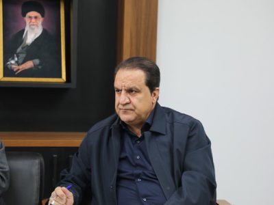 همه دستگاه‌ها در شرایط جنگ اقتصادی برای تامین مایحتاج مردم پای کار باشند