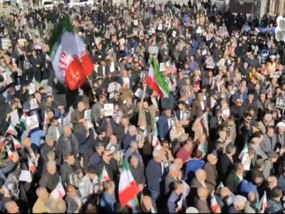 فیلم/مردم ایلام با مقام عظمای ولایت آیت‌الله سیدمجتبی خامنه‌ای بیعت کردند