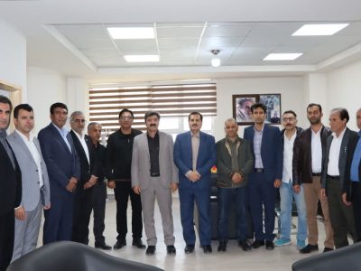 آغاز پروژه تبدیل شبکه مسی به فیبرنوری در شهر ایوان